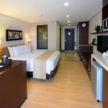 Parque Espana Residence Hotel Muntinlupa City Екстер'єр фото