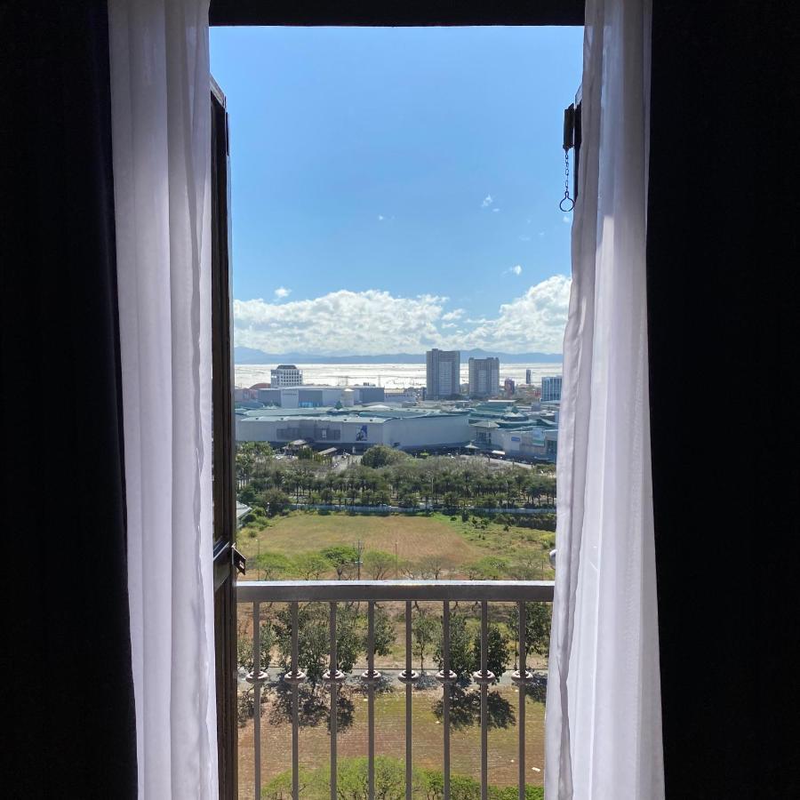 Parque Espana Residence Hotel Muntinlupa City Екстер'єр фото